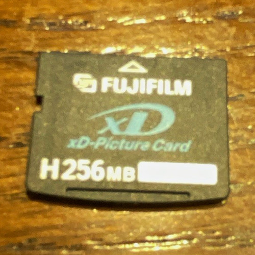 Fujifilm picture card 256mb - card,